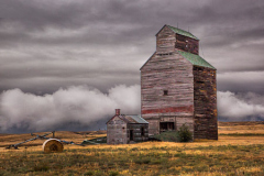 Sandra_Wittman_Storm_Moving_Through